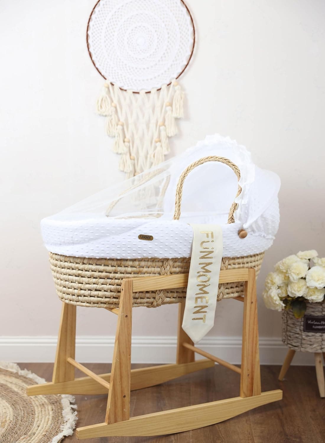Moses Basket Bed White with Wooden Rocking Stand