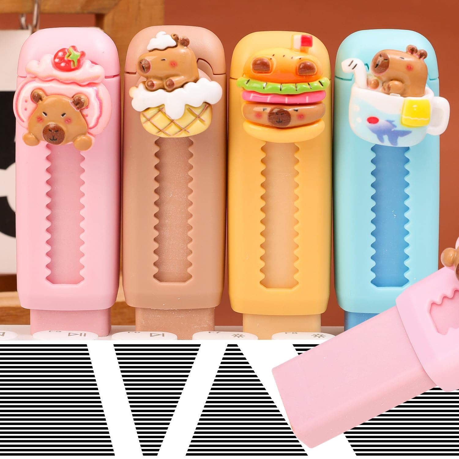 Random Color Capybara Retractable Erasers, Cute Rubber Push-Pull Eraser, Pencil Erasers Capybara School Supply Stationery (1PCS,7.5 * 2.5 * 2.9cm)