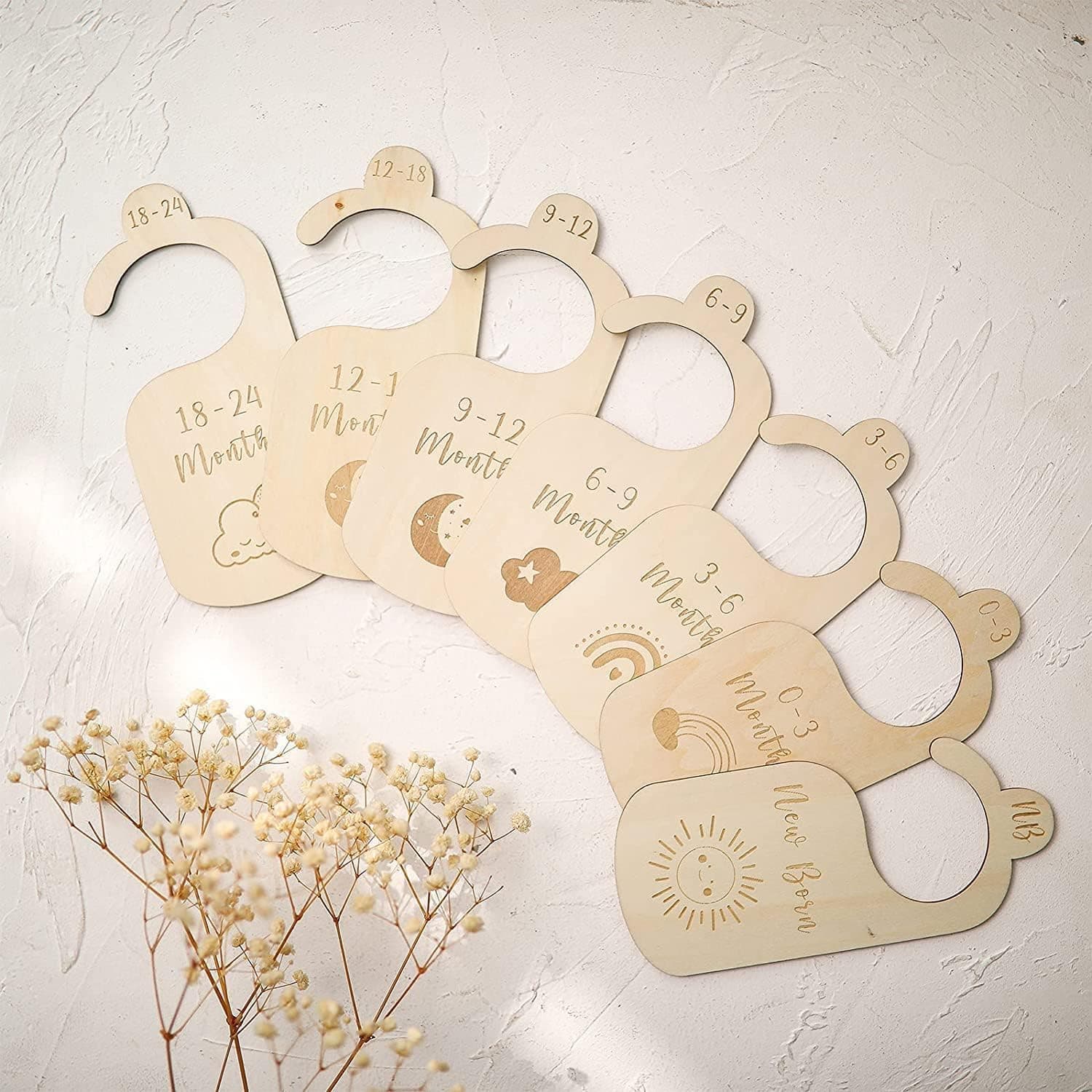 Aputue Baby Closet Dividers, 7PCS Wooden Clothes Size Organizers, Nursery Hangers for Newborn to Toddler Wardrobe, Colorful Gender Neutral Decor for New Moms and Dads, Organizing Solutions
