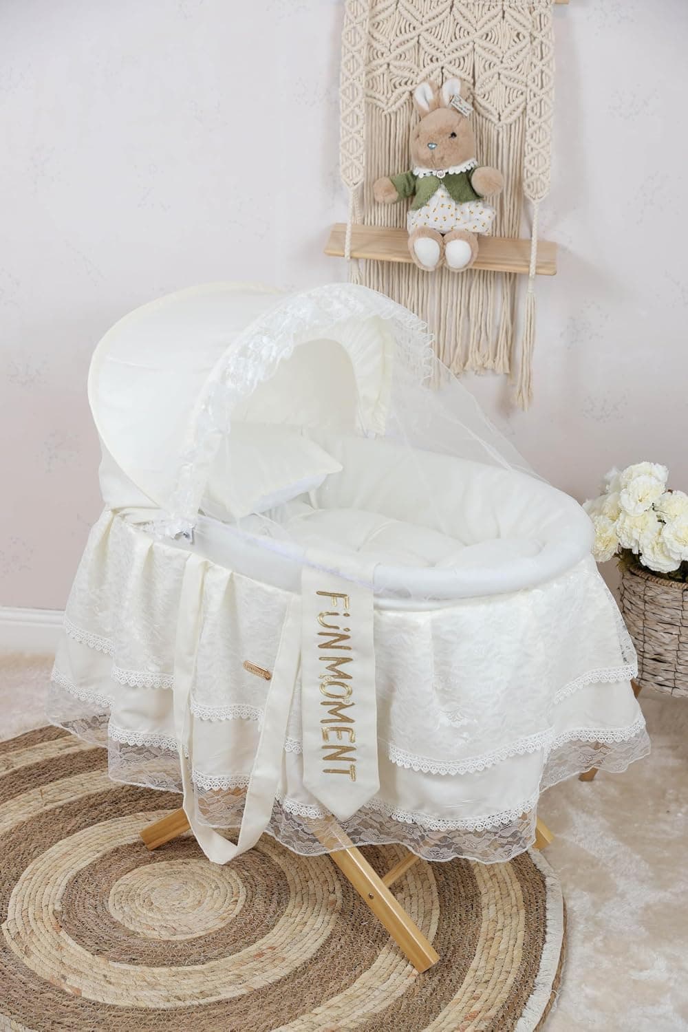 Moses Basket Iron Sugar Luxury Lace Newborn Baby Bed with Foldable Wooden Stand